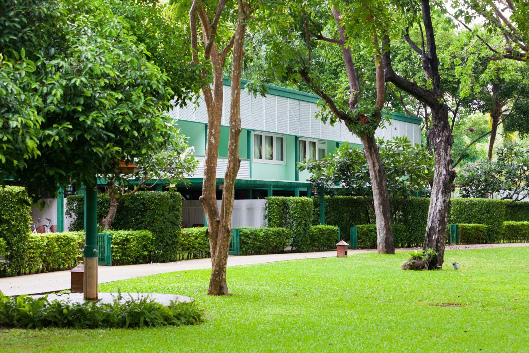 Raya Resort Beach Front - The Most Green Resort In Ча Ам Екстериор снимка